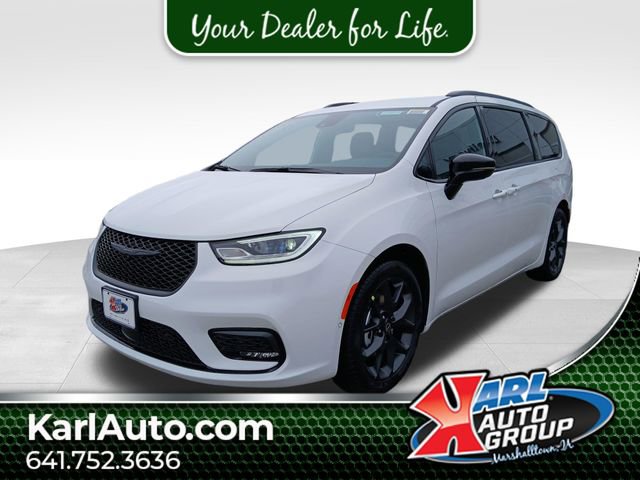 New 2026 Chrysler Pacifica Select image 1