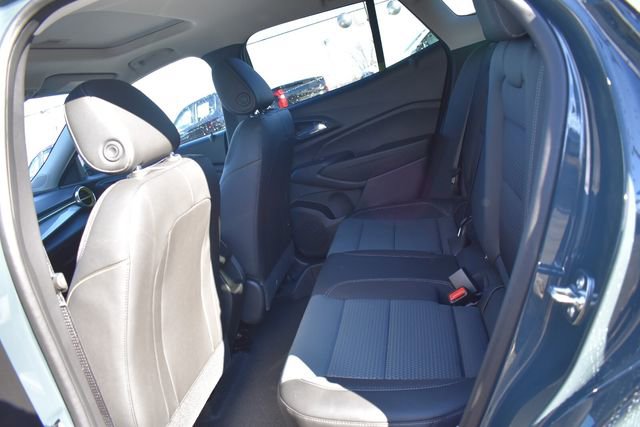 New 2026 Chevrolet Trax LT w/ Sunroof Package image 18