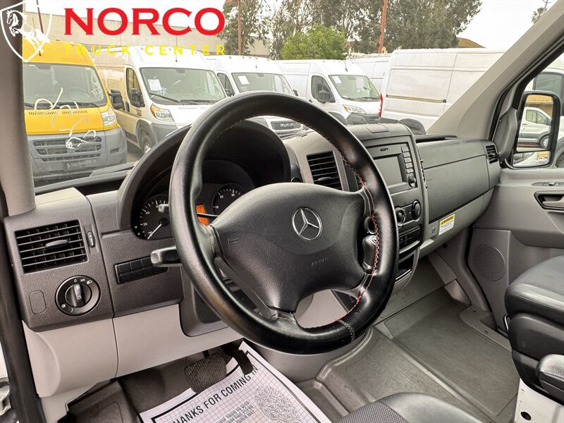Used 2016 Mercedes-Benz Sprinter 2500 image 18