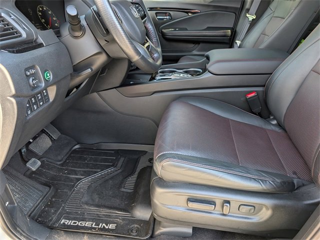 Used 2024 Honda Ridgeline Black Edition image 14