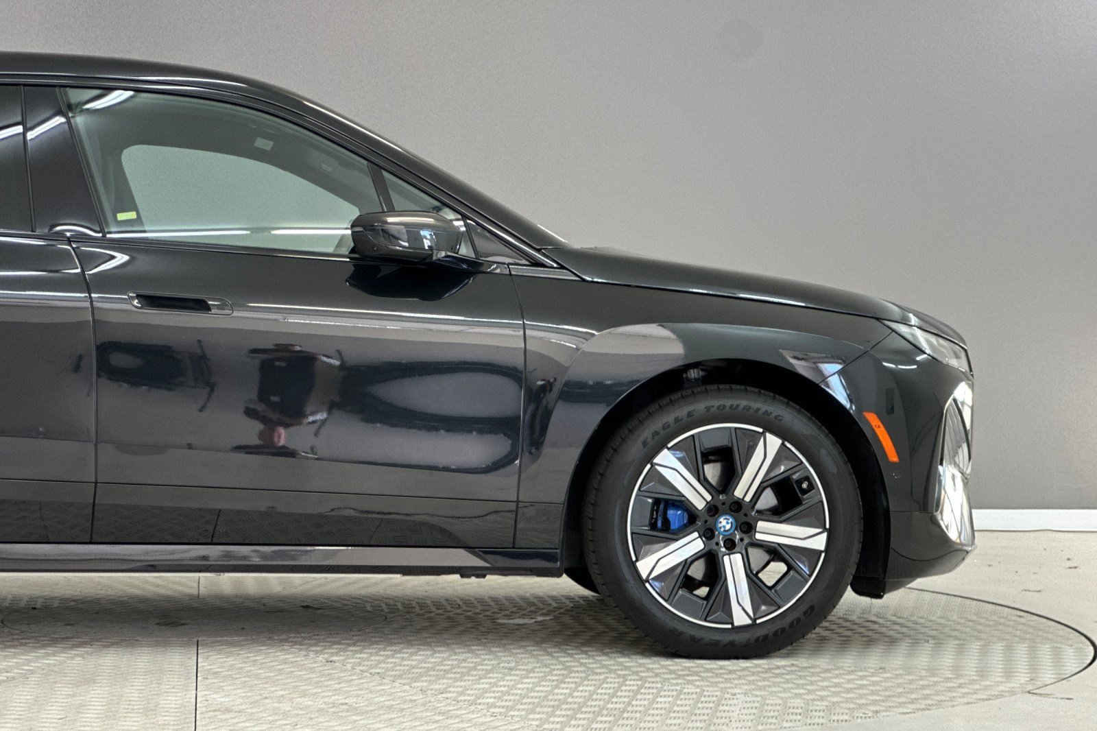 Certified 2025 BMW iX xDrive50 w/ Sport Package AWD/4WD image 37