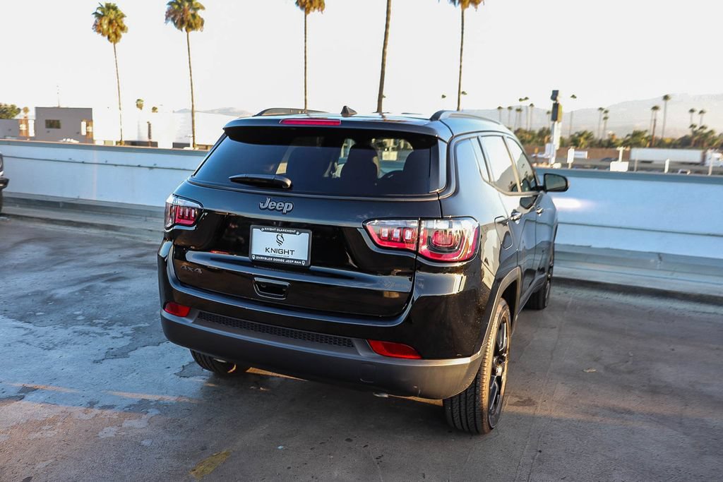 New 2026 Jeep Compass Latitude AWD/4WD image 9