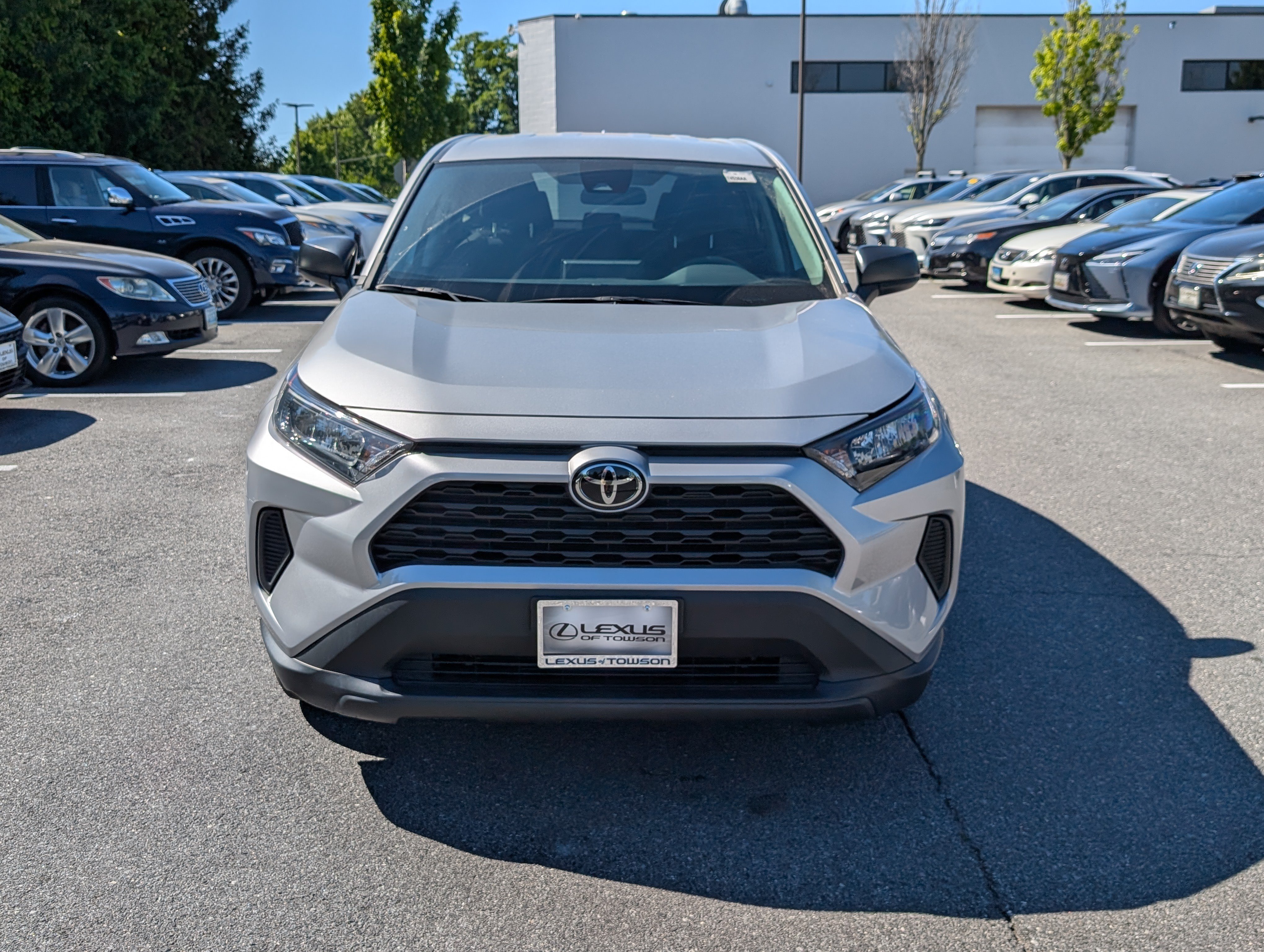 Used 2022 Toyota RAV4 LE AWD/4WD image 8