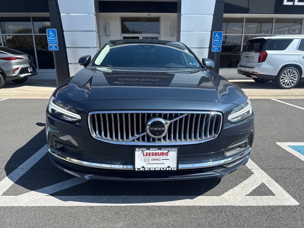 Used 2022 Volvo S90 B6 Inscription w/ Advanced Package AWD/4WD image 2