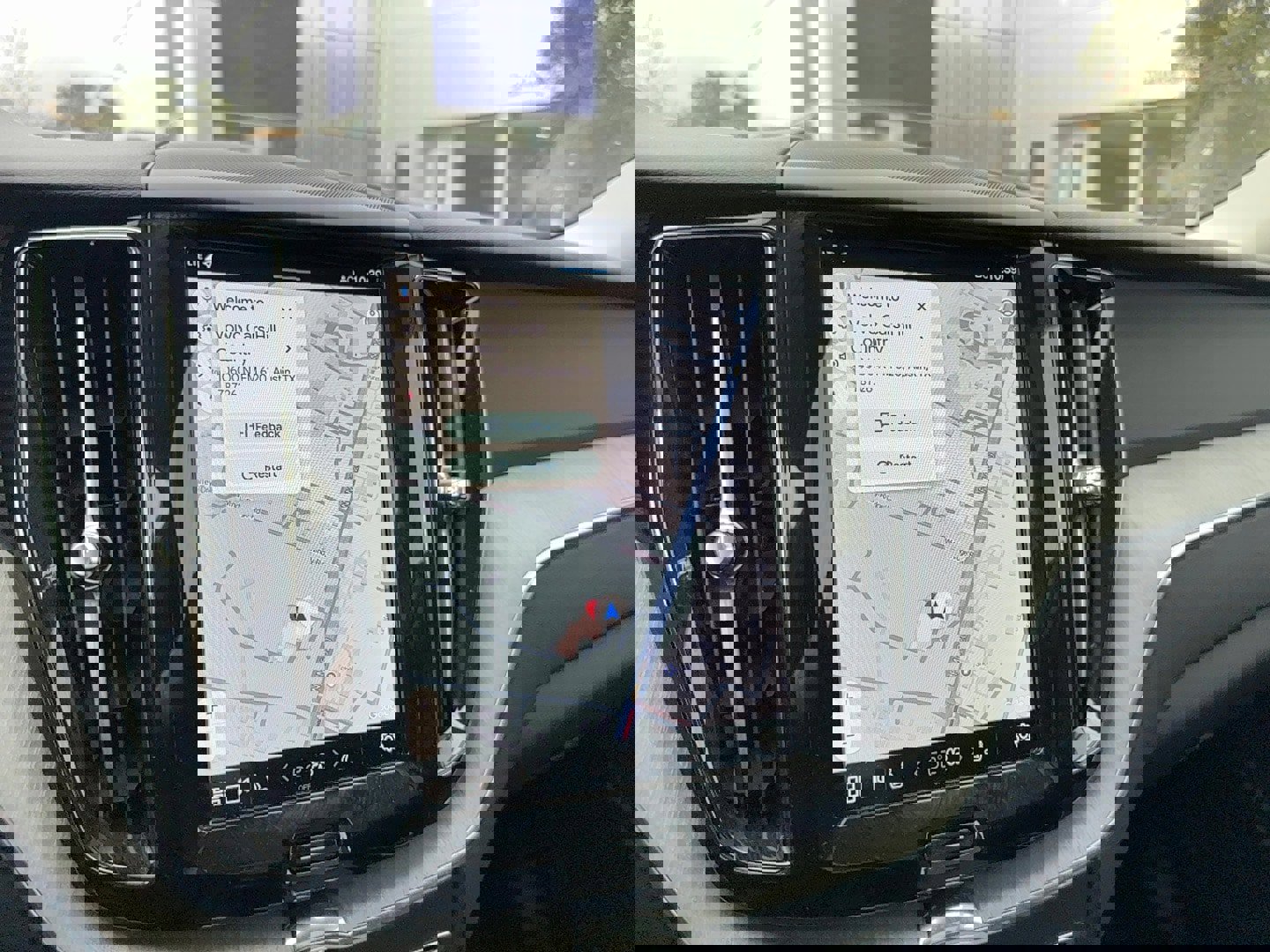 Certified 2025 Volvo XC60 B5 Plus image 21