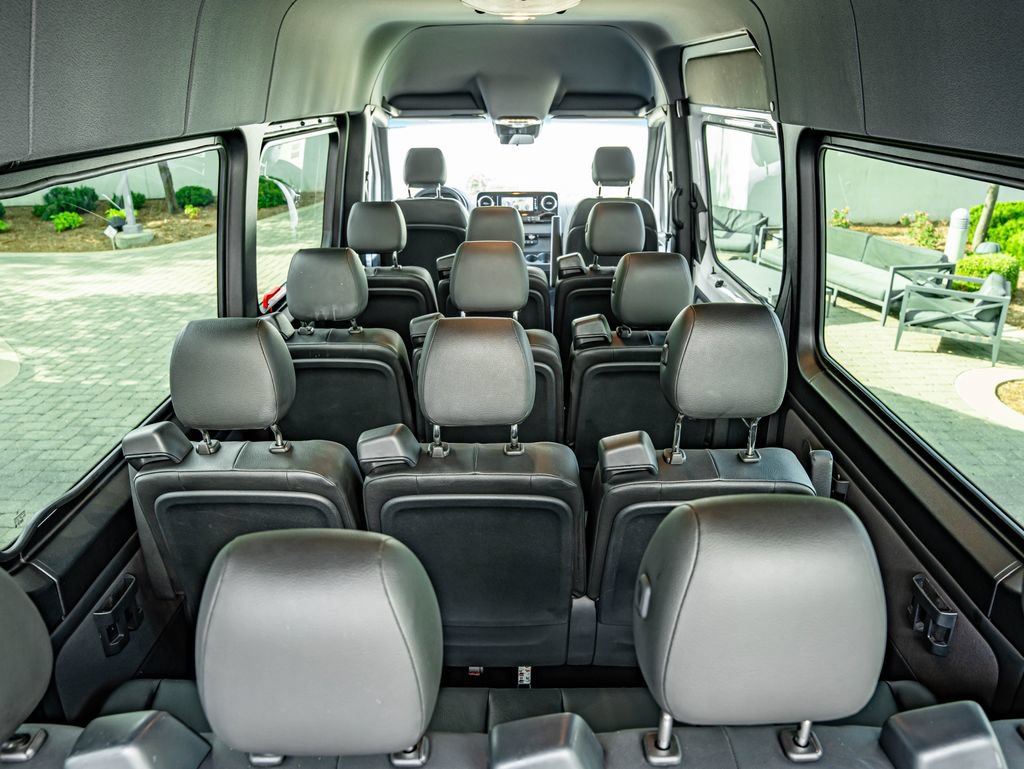 Used 2023 Mercedes-Benz Sprinter 2500 image 48