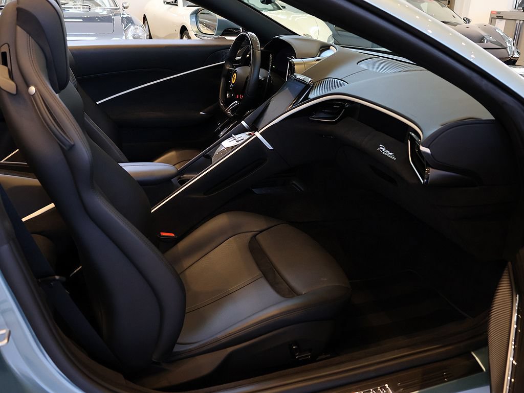 Certified 2024 Ferrari Roma Spider RWD image 29