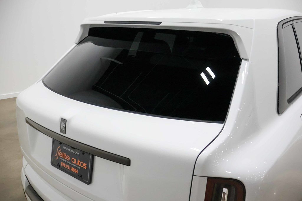 Used 2025 Rolls-Royce Cullinan Black Badge AWD/4WD image 89