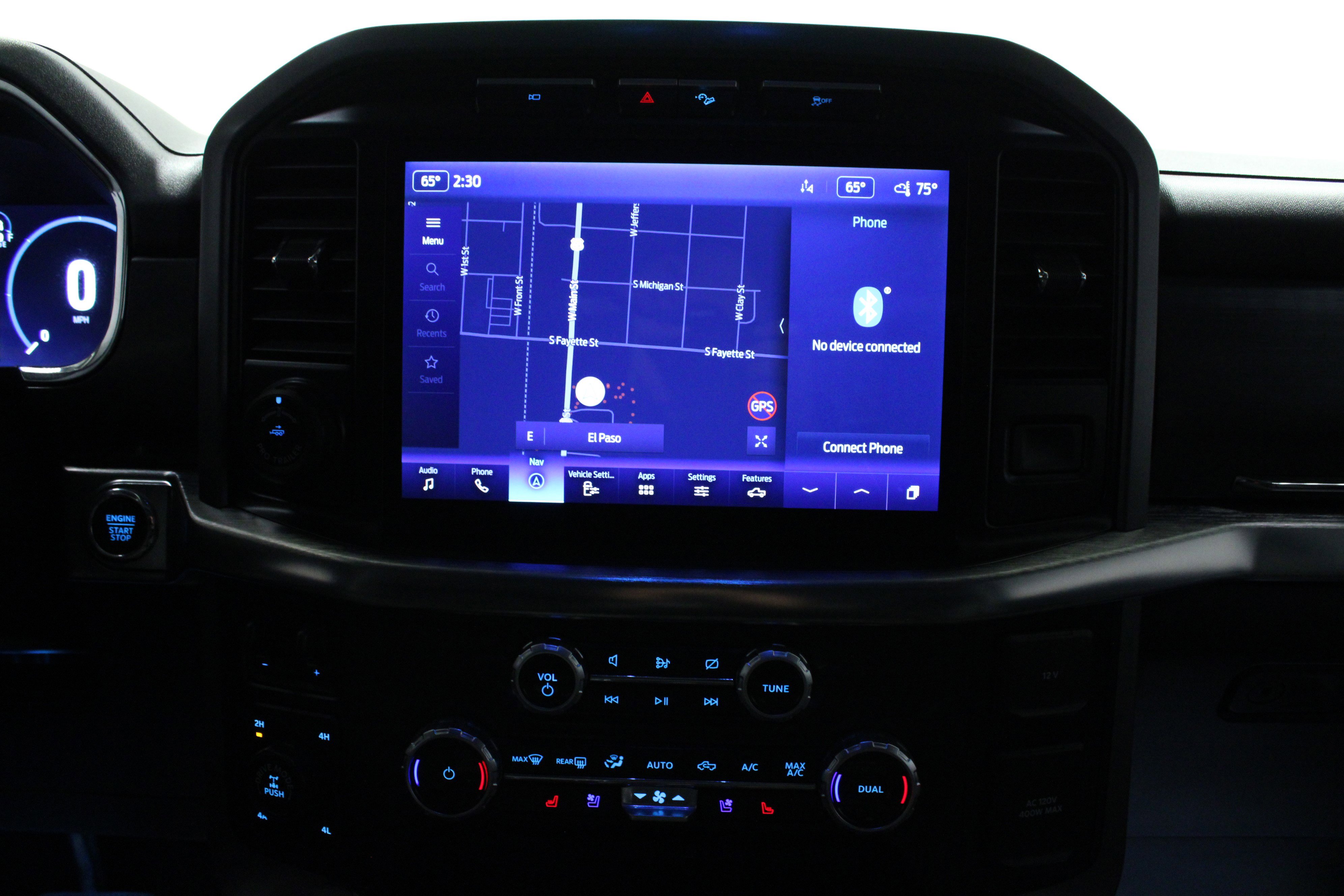 Used 2023 Ford F150 Lariat w/ Trailer Tow Package image 23