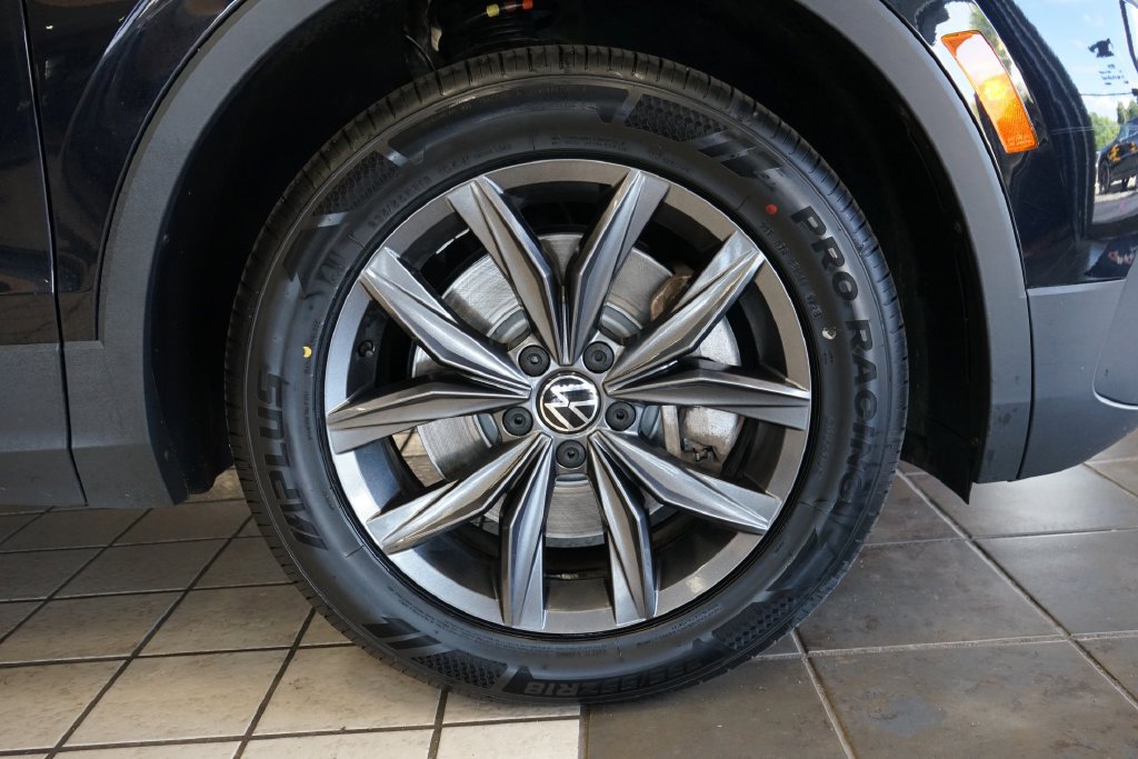 Used 2022 Volkswagen Tiguan SE FWD image 51