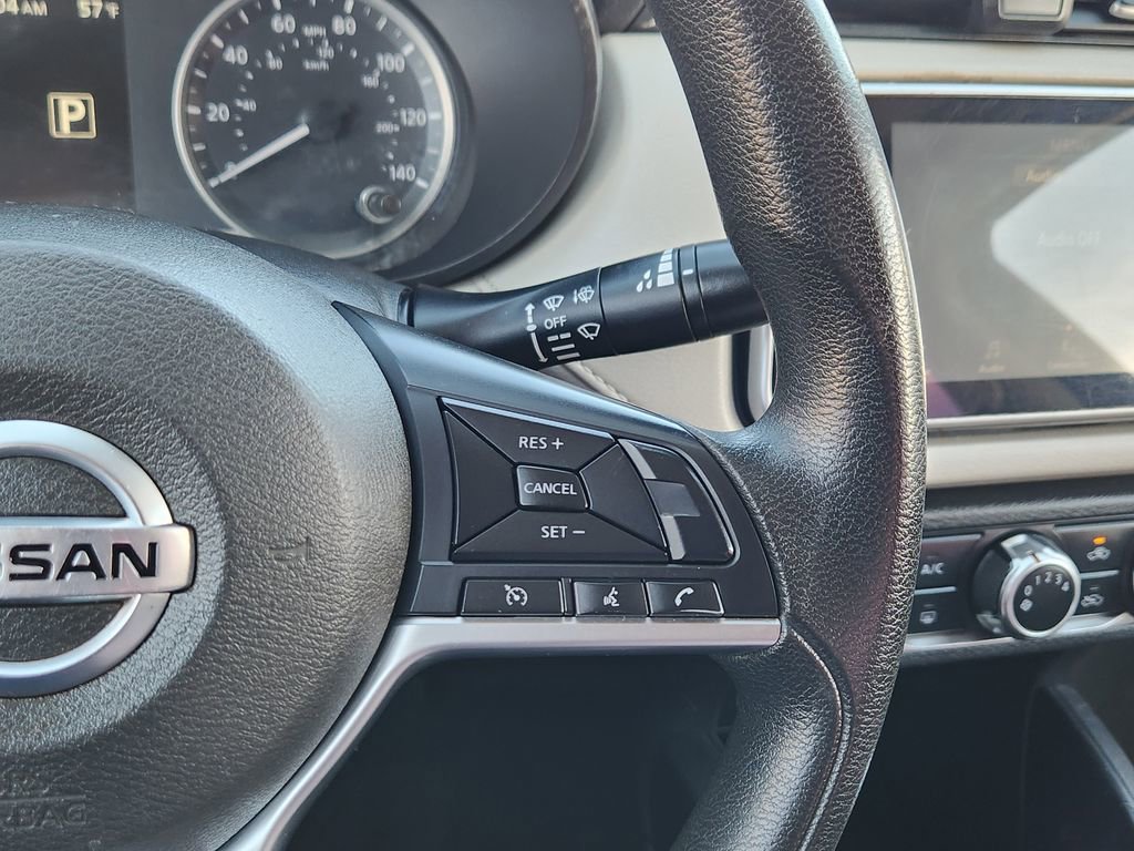 Used 2021 Nissan Versa SV image 28