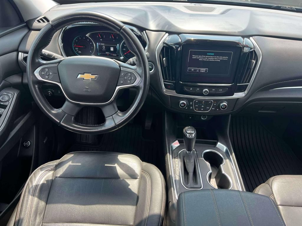 Used 2019 Chevrolet Traverse LT w/ LT Premium Package AWD/4WD image 14