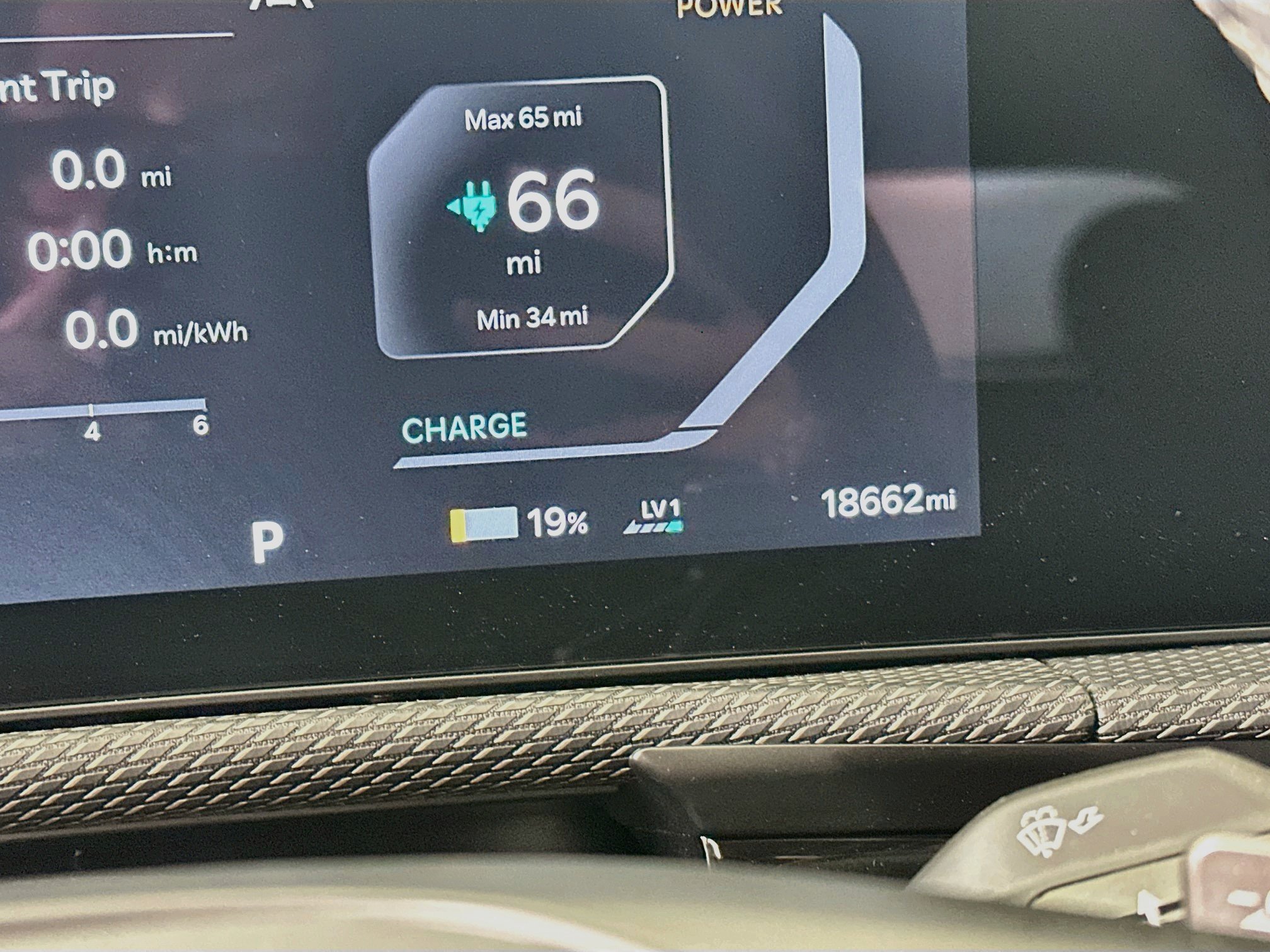 Used 2025 Kia EV6 Wind RWD image 19