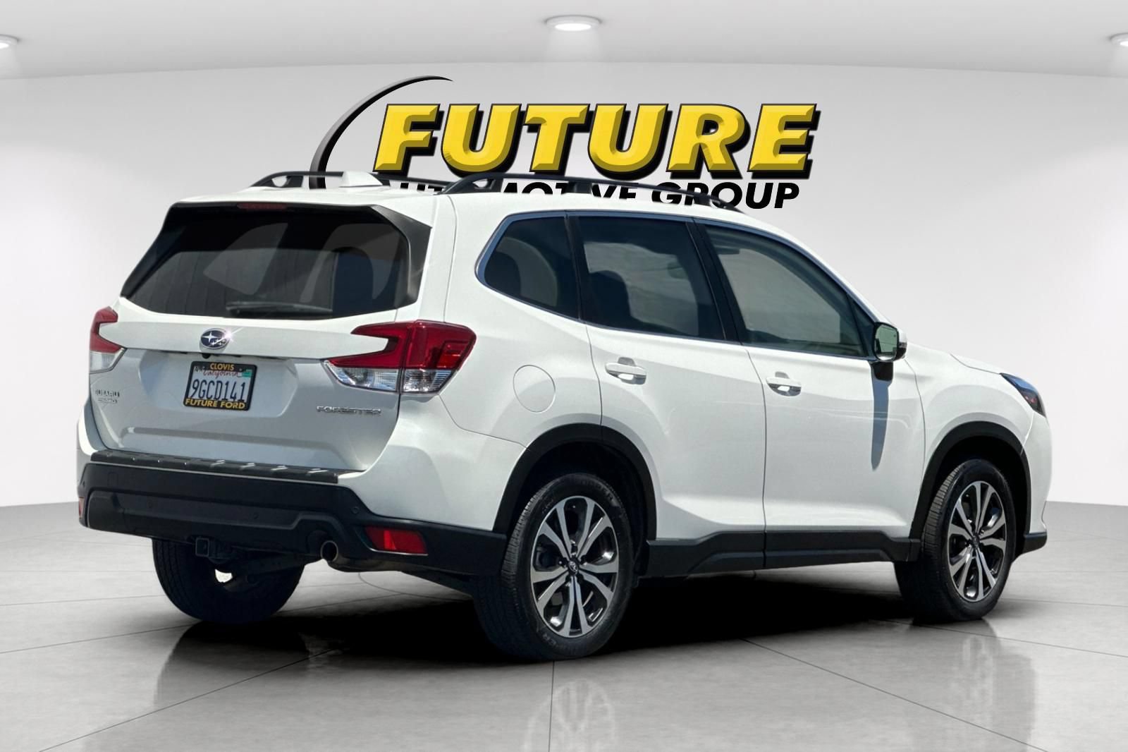 Used 2023 Subaru Forester Limited AWD/4WD image 3
