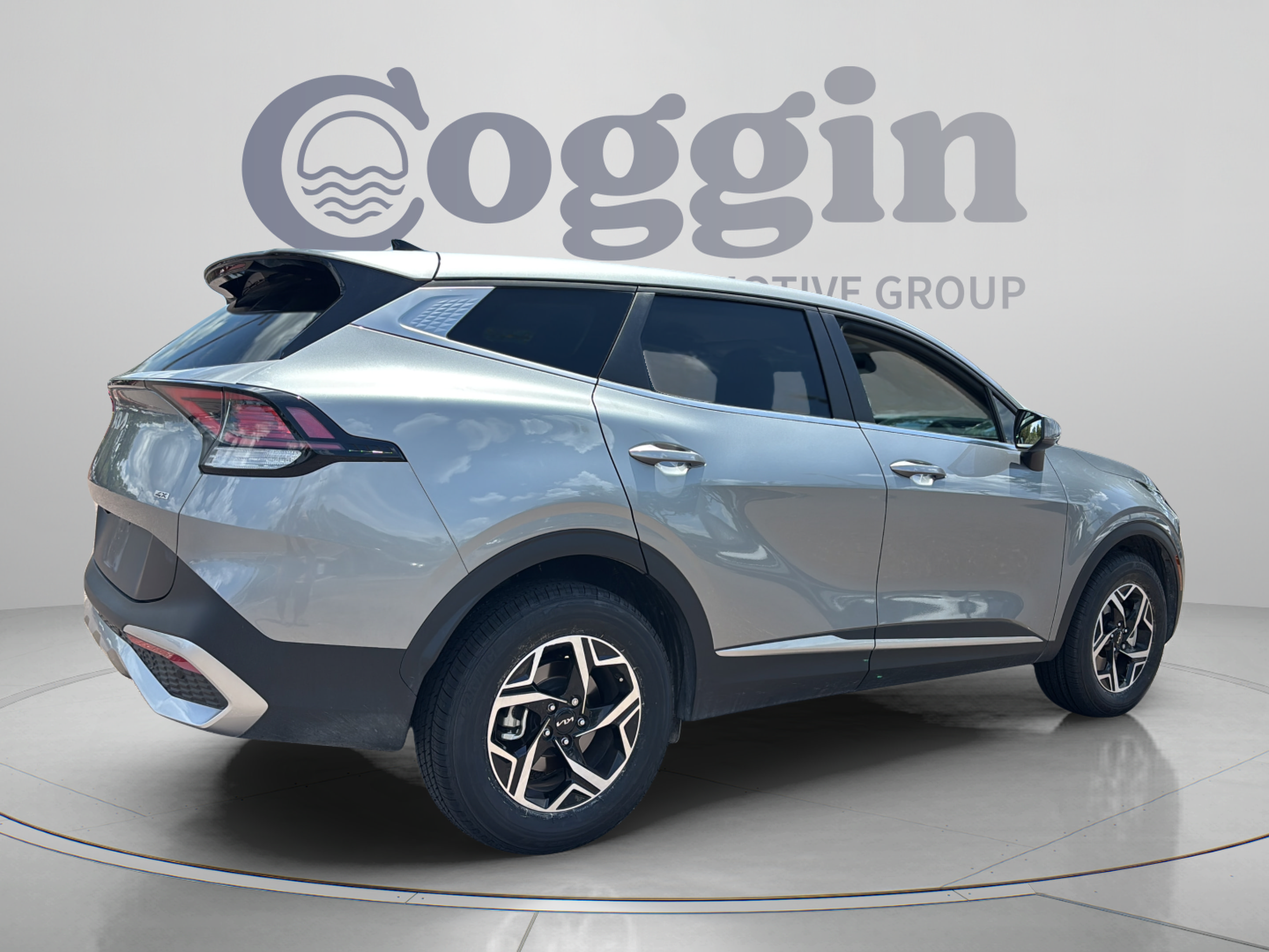 Used 2024 Kia Sportage LX AWD/4WD image 5