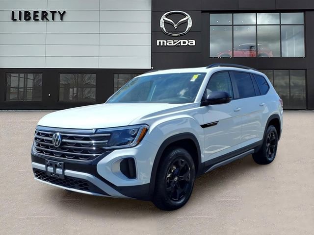 Used 2025 Volkswagen Atlas Peak Edition SE