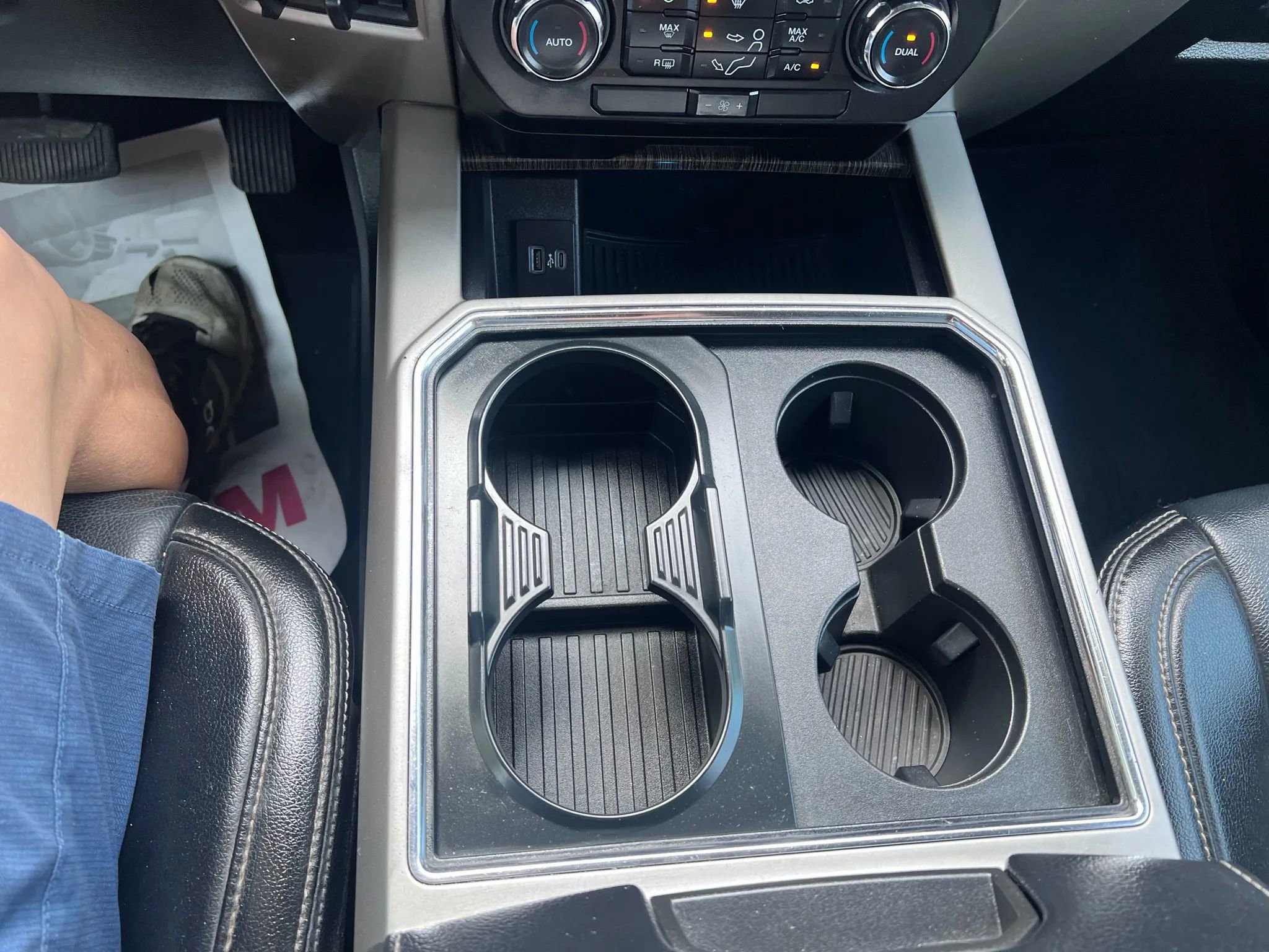 Used 2021 Ford F250 Lariat w/ FX4 Off-Road Package image 16