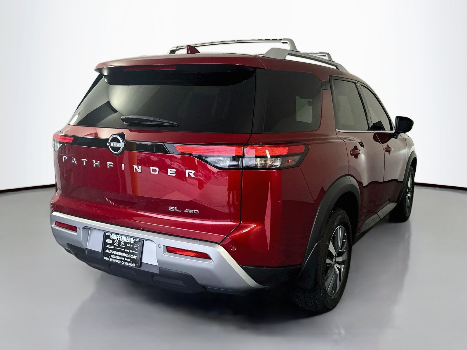 Certified 2024 Nissan Pathfinder SL AWD/4WD image 7