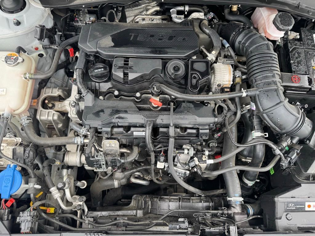 Certified 2024 Hyundai Kona Limited AWD/4WD image 14