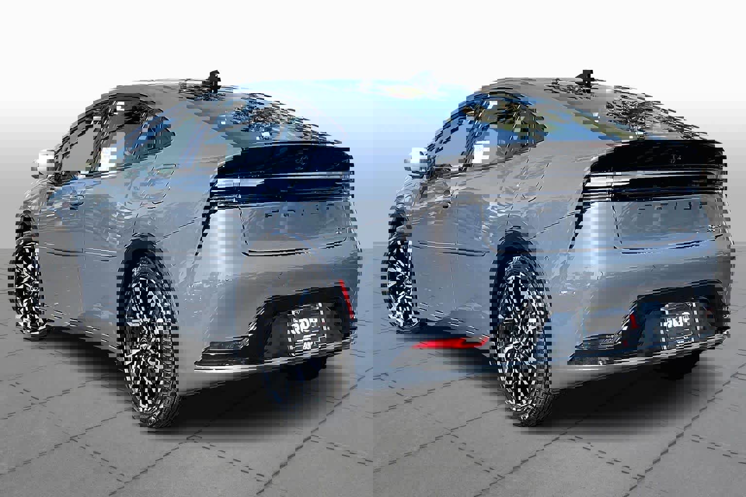 New 2026 Toyota Prius Plug-In Hybrid image 12