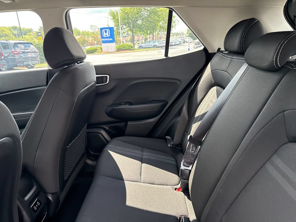 Used 2024 Hyundai Venue SEL FWD image 20
