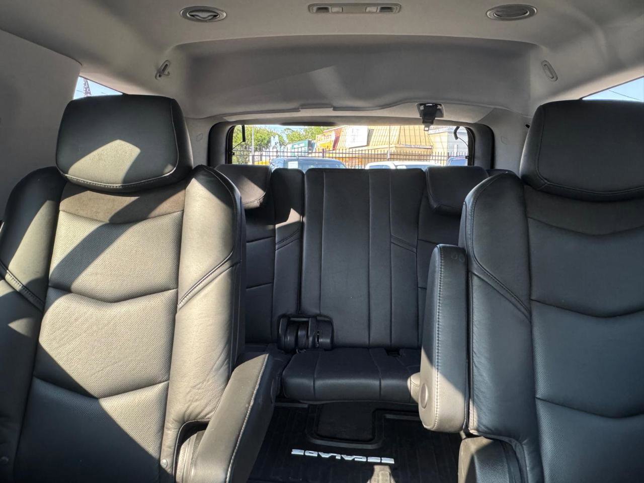 Used 2019 Cadillac Escalade 2WD image 14