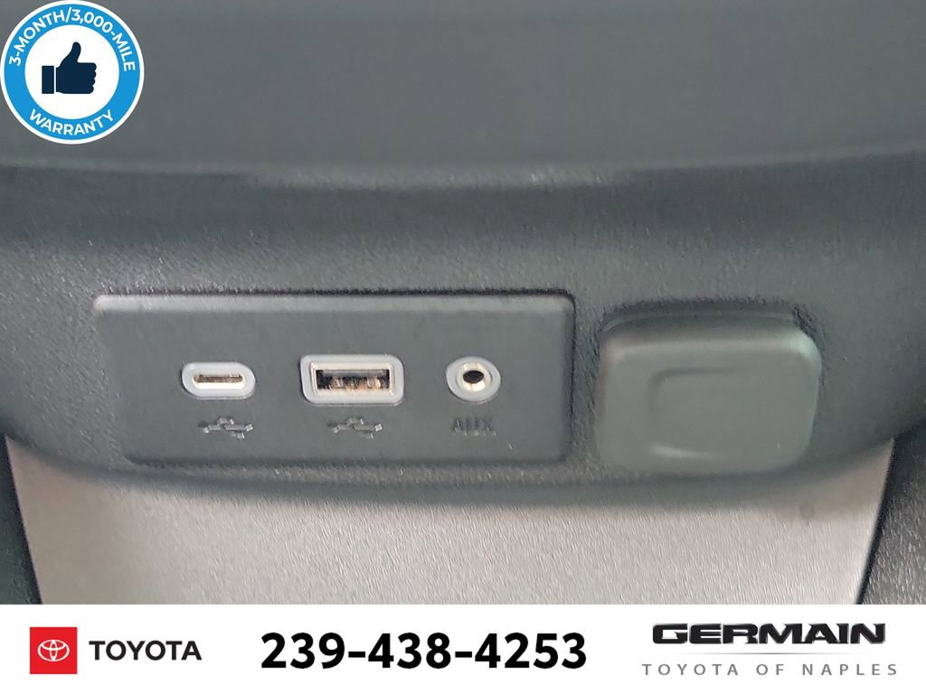 Used 2021 Chevrolet Malibu LS FWD image 32