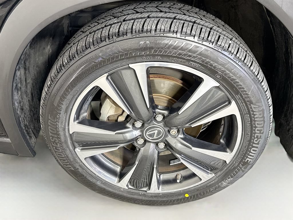 Used 2020 Lexus UX 200 w/ Premium Package FWD image 31