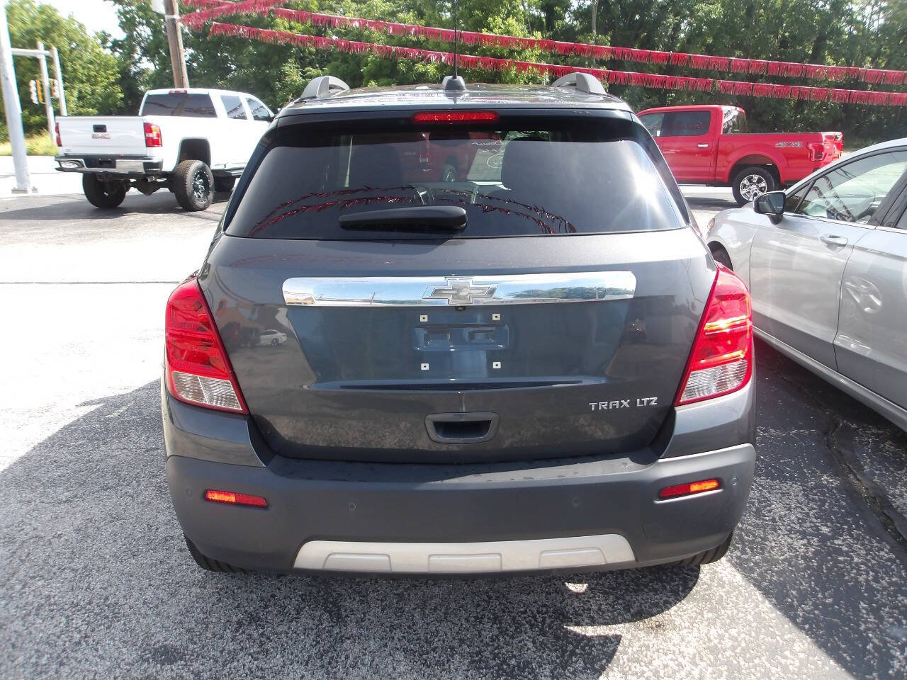 Used 2016 Chevrolet Trax LTZ w/ LPO, Cargo Package FWD image 6