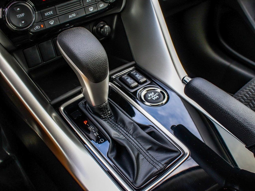 New 2026 Mitsubishi Eclipse Cross LE image 25