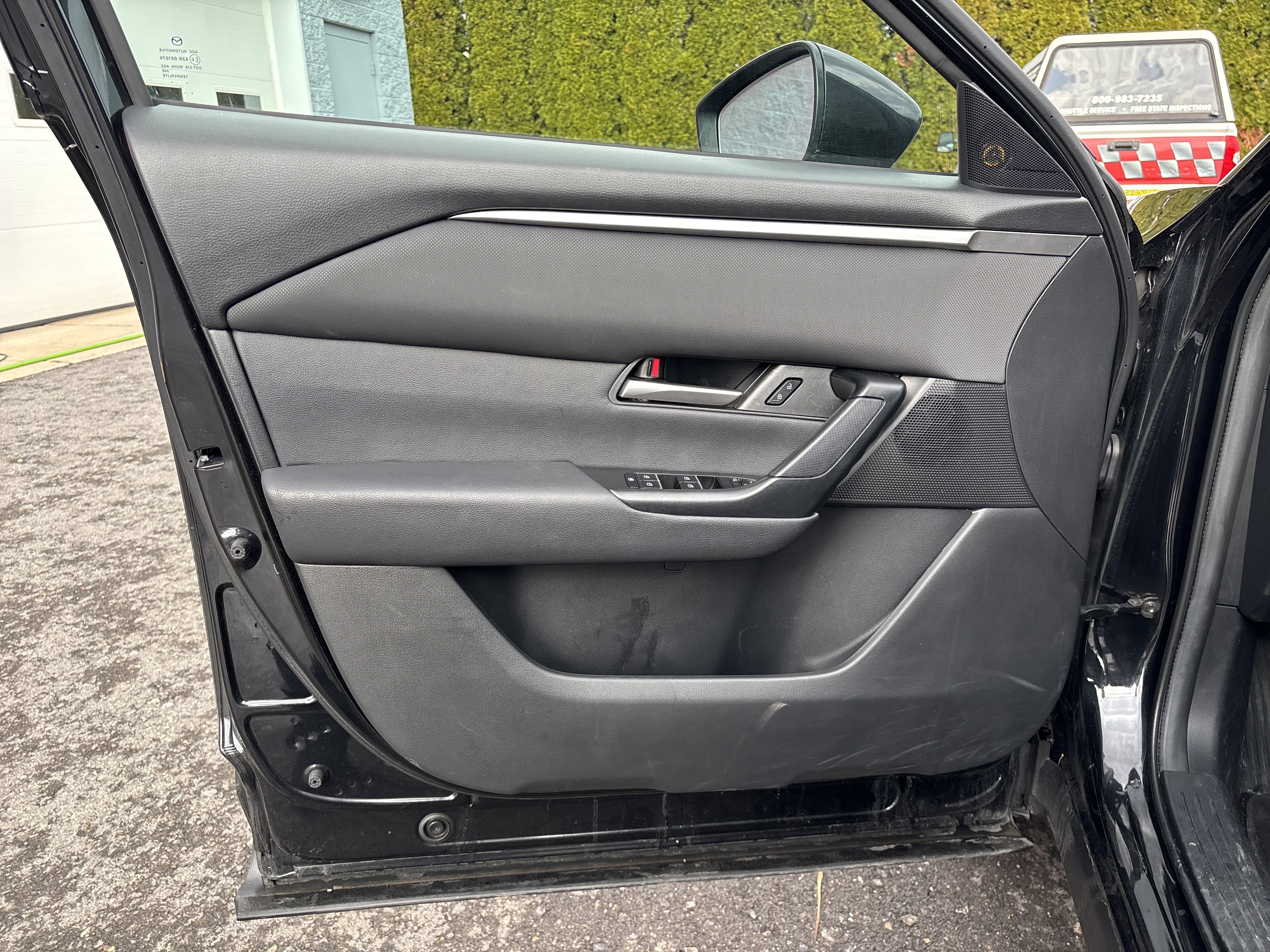 Used 2025 MAZDA CX-50 AWD 2.5 S w/ Preferred Package image 16