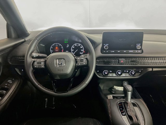Certified 2025 Honda HR-V Sport image 17