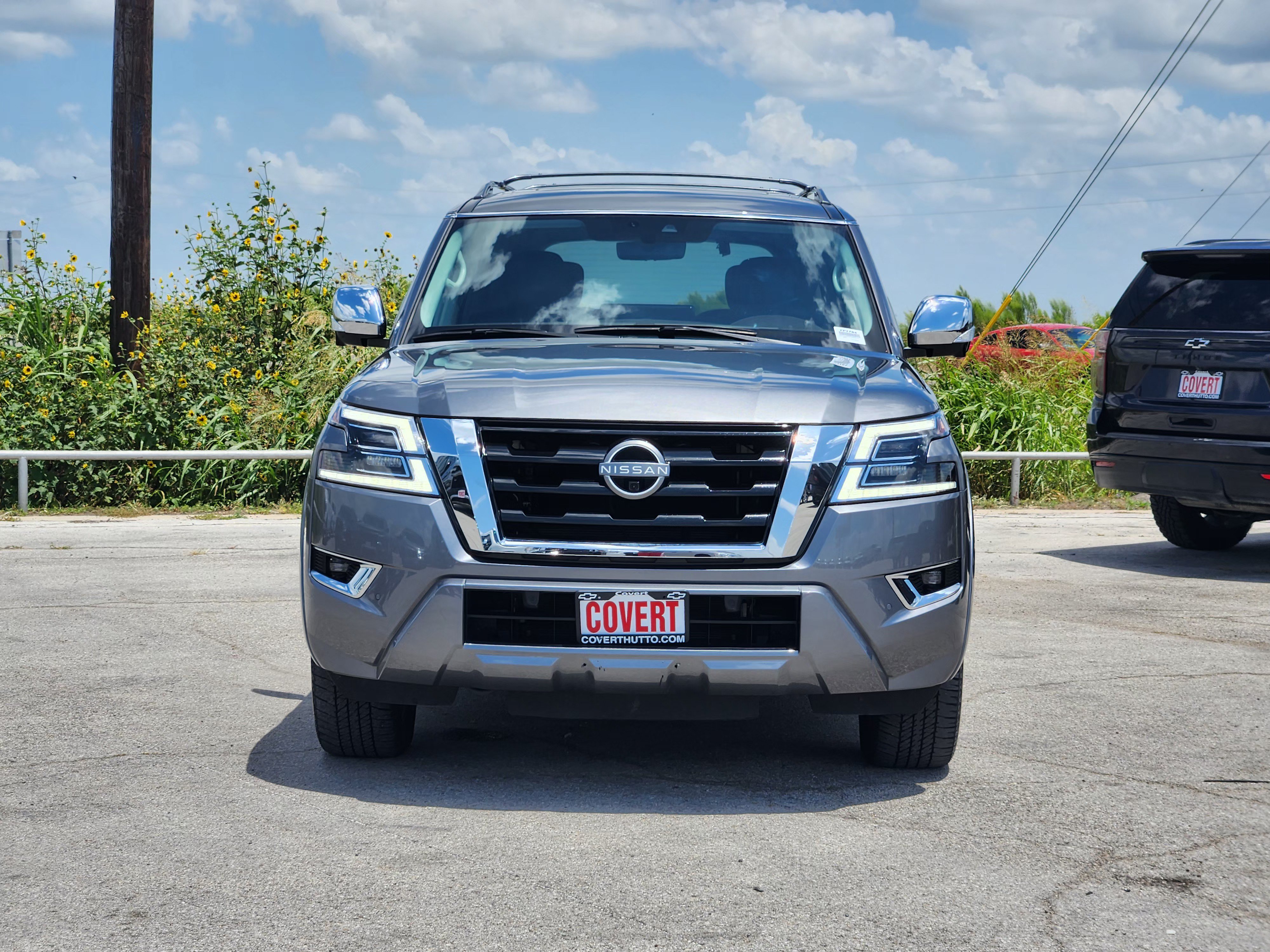 Used 2024 Nissan Armada Platinum w/ Captain's Chairs Package AWD/4WD image 2