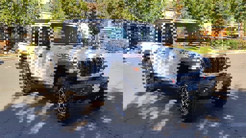 New 2025 Jeep Gladiator Rubicon w/ Convenience Group image 3