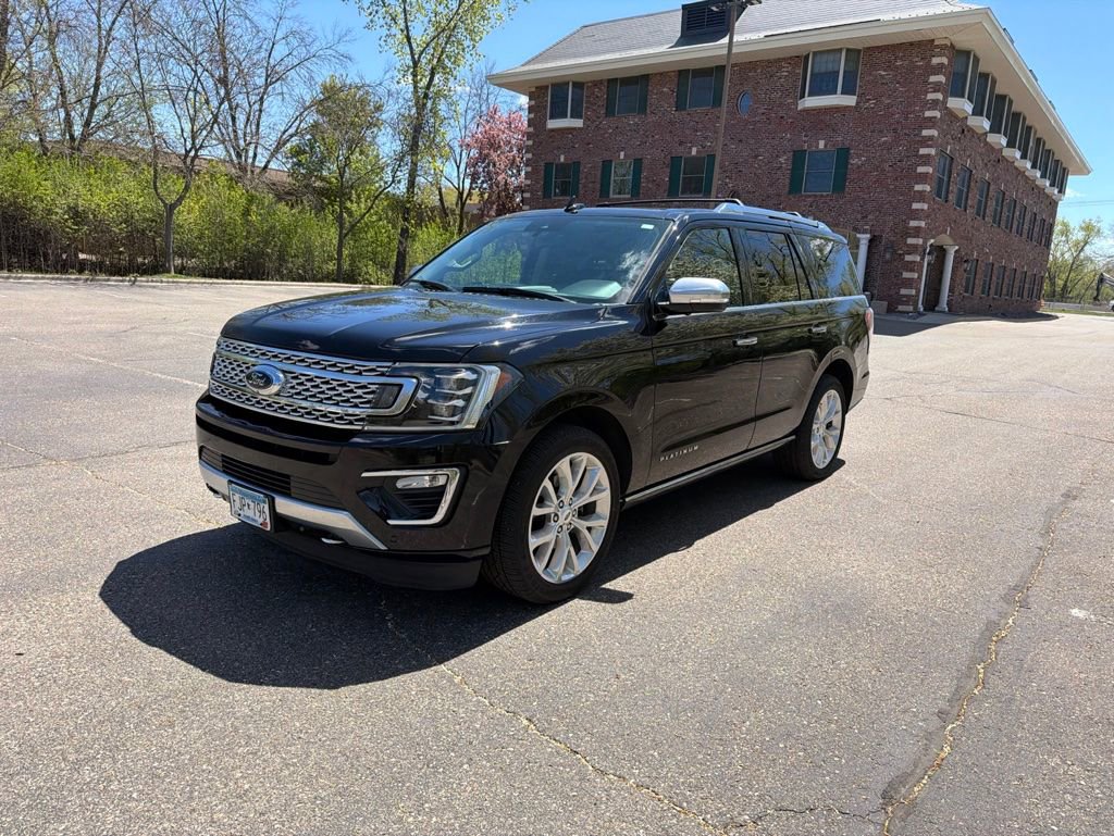 Used 2019 Ford Expedition Platinum AWD/4WD image 4