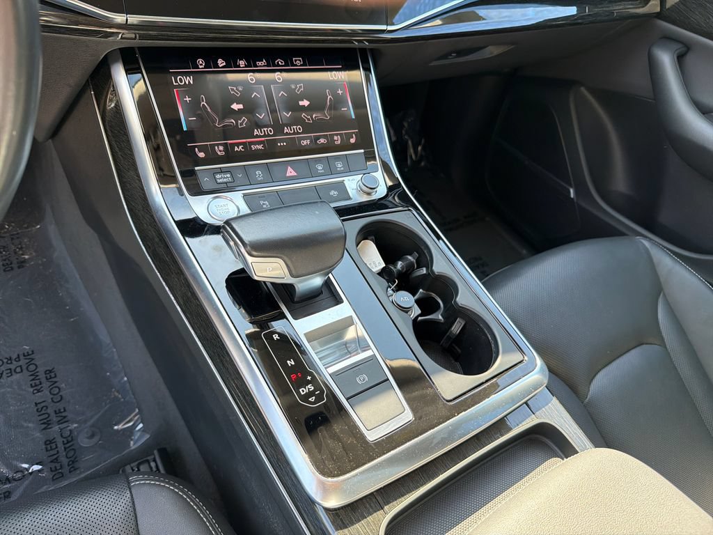Used 2019 Audi Q8 Premium Plus w/ Premium Plus AWD/4WD image 30