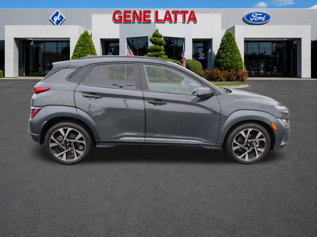 Used 2023 Hyundai Kona Limited AWD/4WD image 9