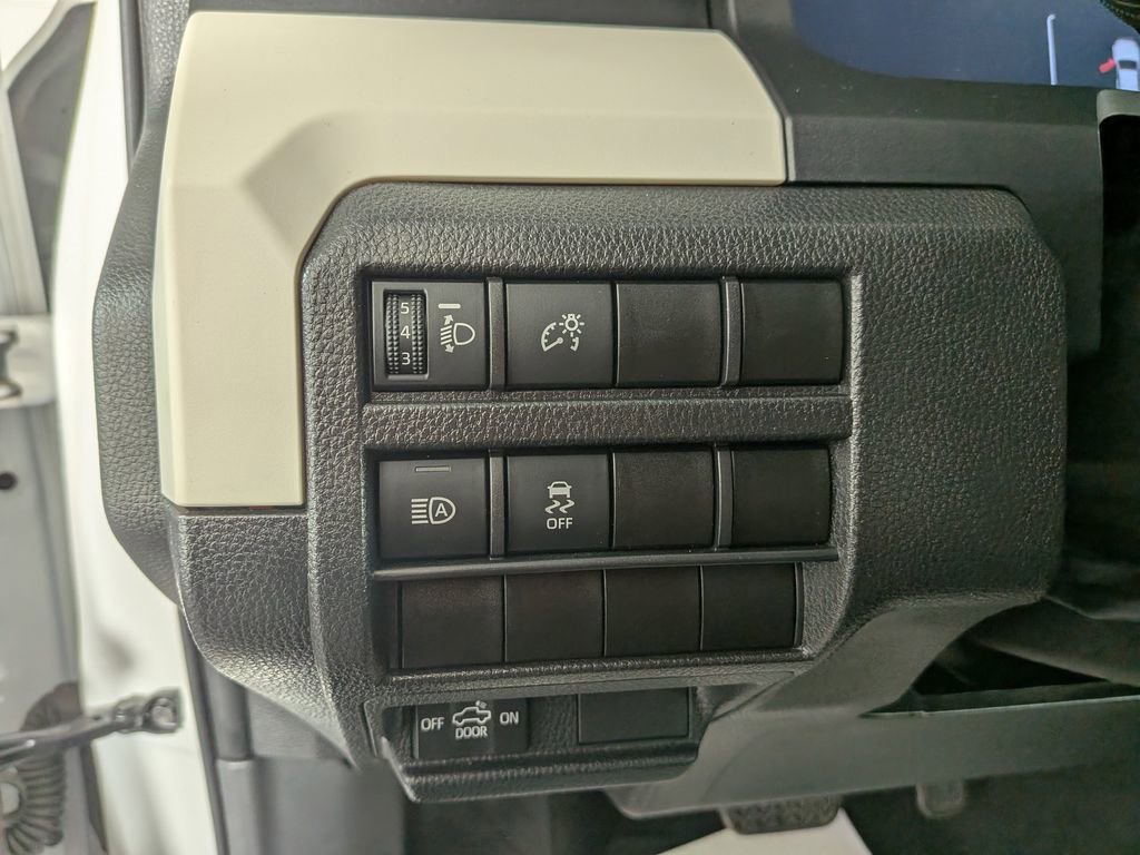 Used 2024 Toyota Tacoma TRD Off-Road image 17