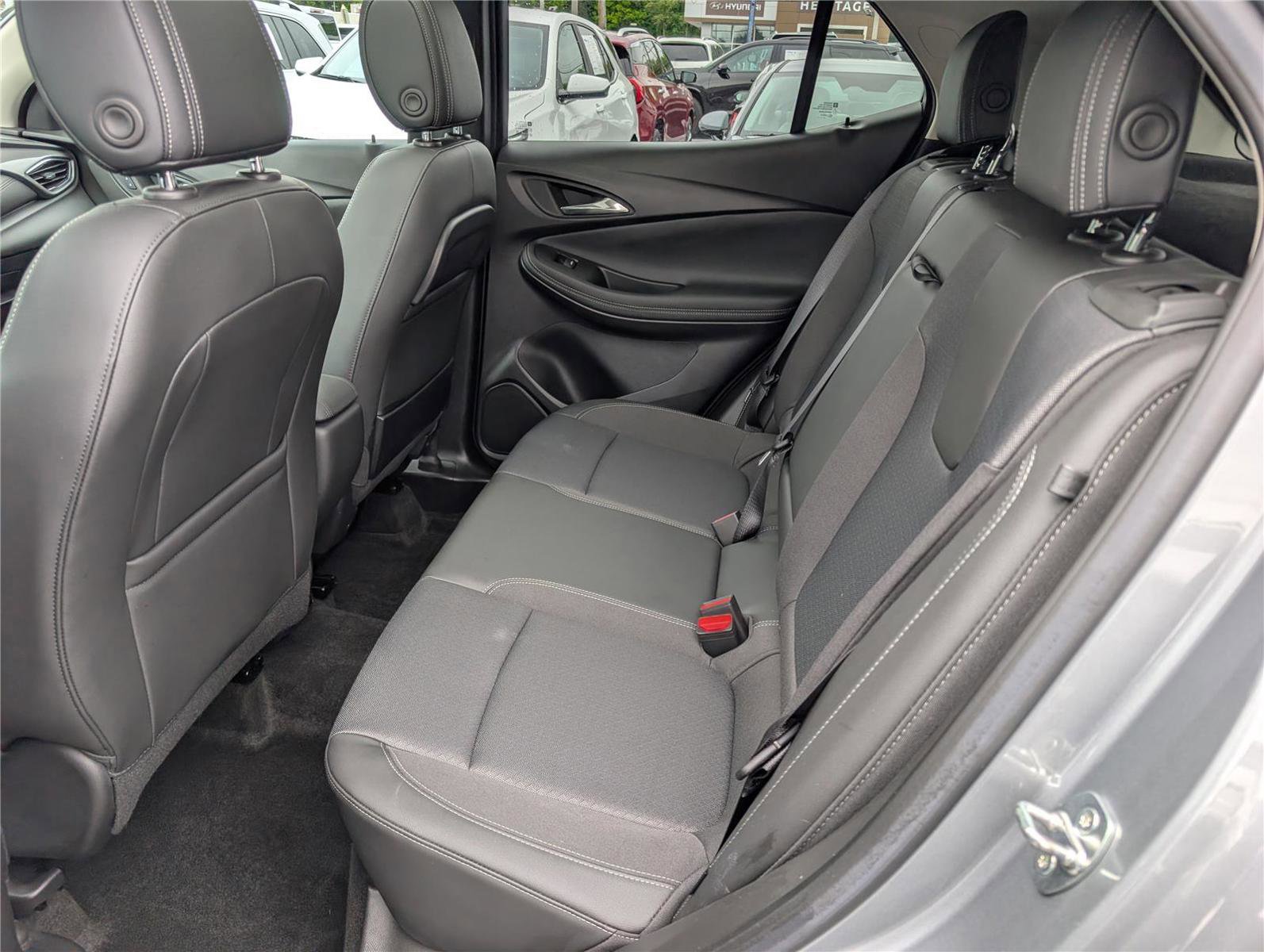 Used 2023 Buick Encore GX Select w/ Experience Buick Package AWD/4WD image 16