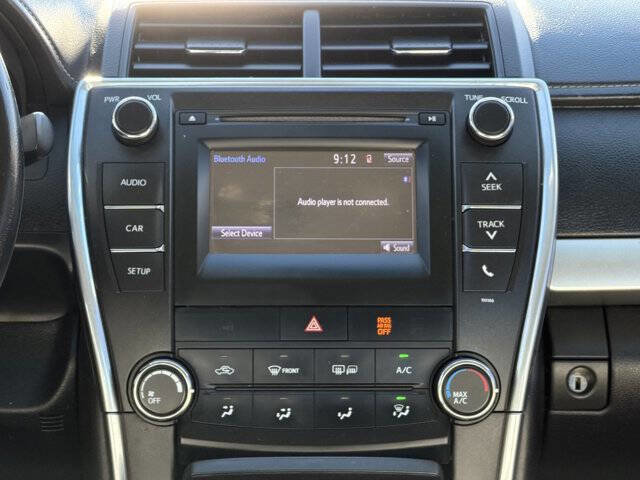 Used 2015 Toyota Camry SE image 16