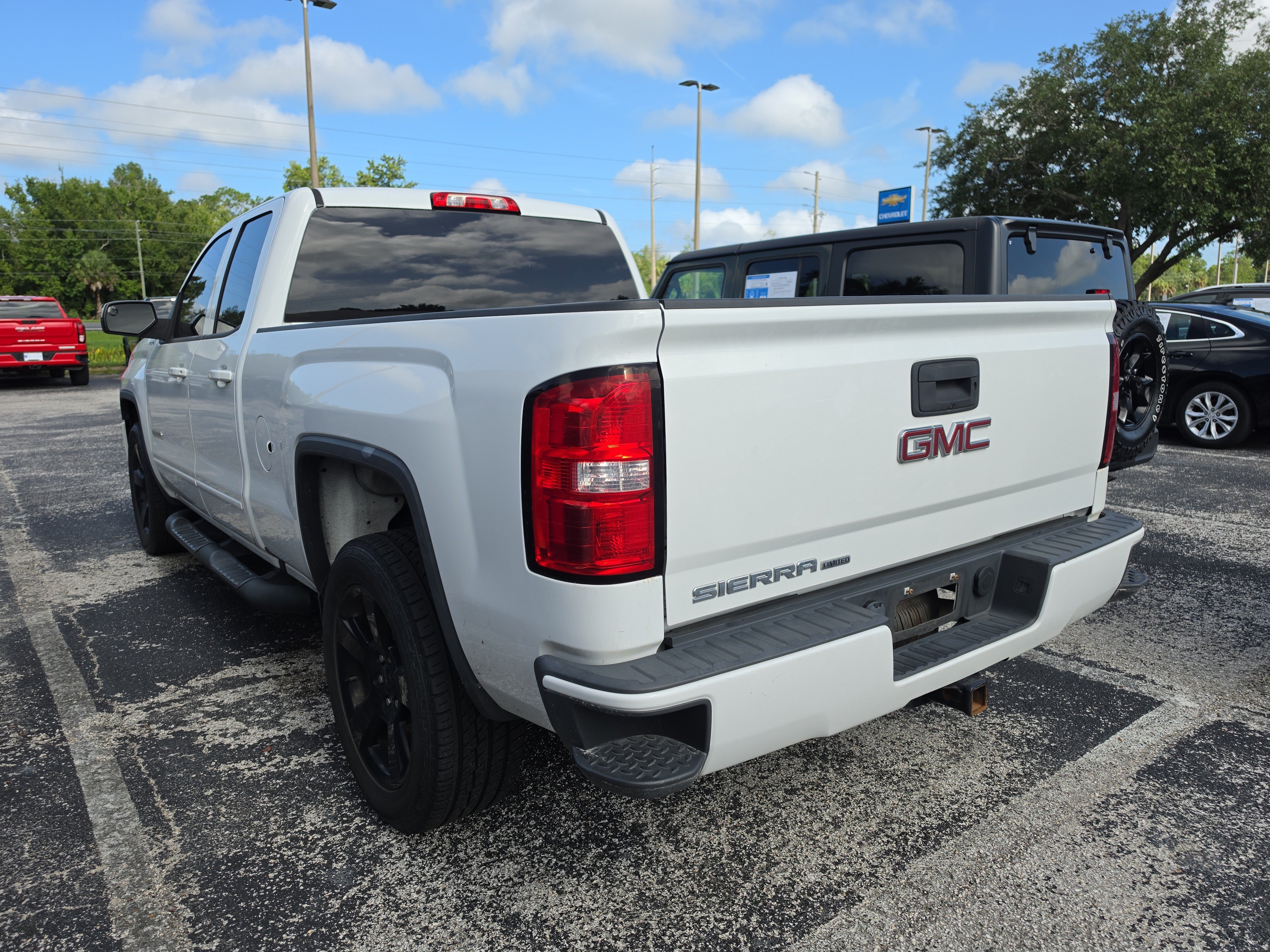Used 2019 GMC Sierra 1500 Limited w/ Elevation Edition AWD/4WD image 6