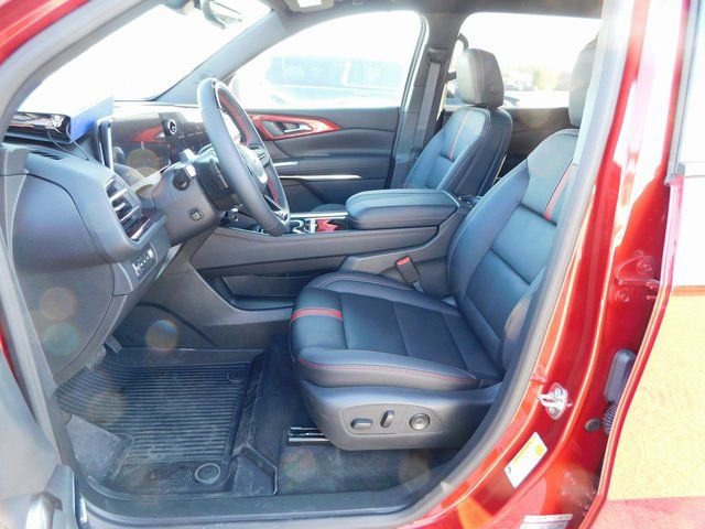 New 2026 Chevrolet Traverse RS w/ LPO, Floor Liner Package image 12