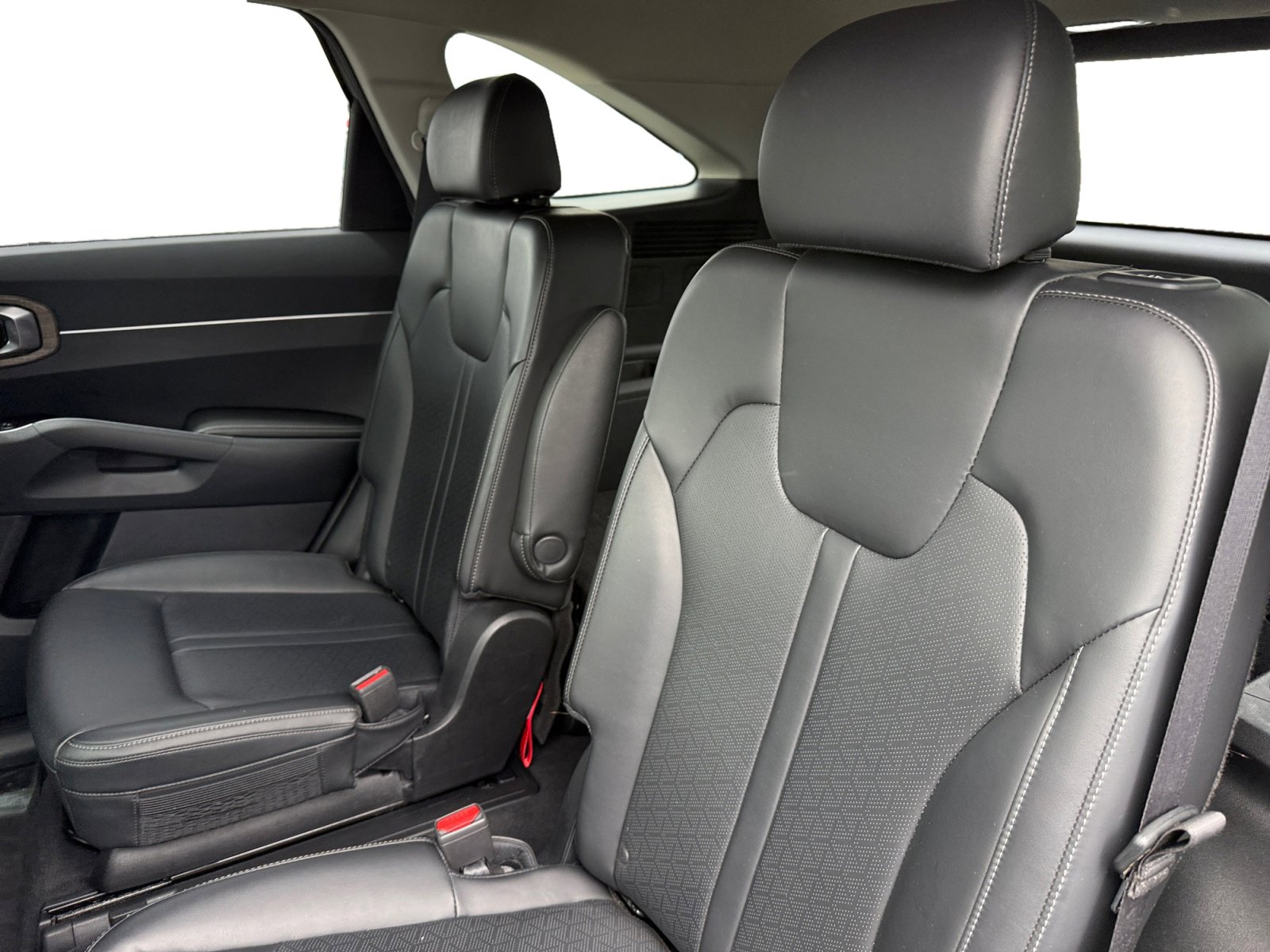 Used 2023 Kia Sorento EX w/ Panoramic Sunroof Package image 16