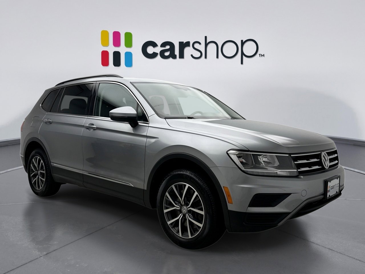 Used 2020 Volkswagen Tiguan SE w/ Panoramic Sunroof Package image 7