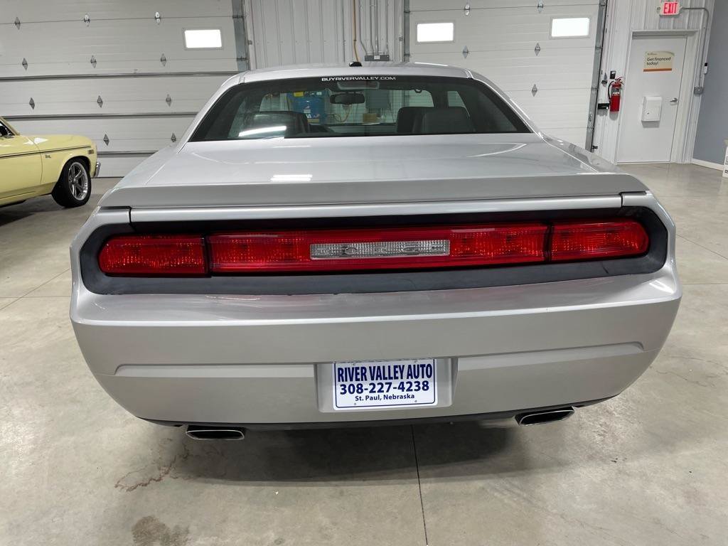 Used 2010 Dodge Challenger R/T RWD image 6