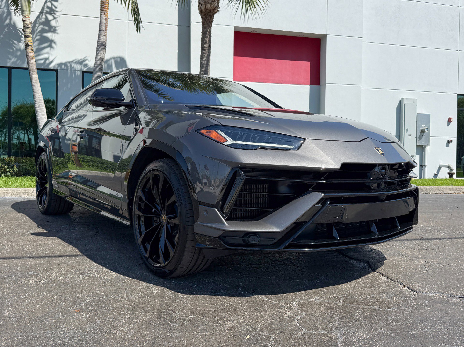 Used 2024 Lamborghini Urus S image 6