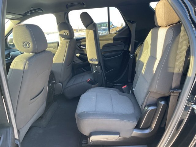 Used 2023 Chevrolet Traverse LT image 9