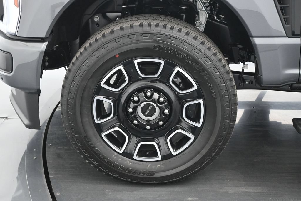 New 2026 Ford F350 Platinum AWD/4WD image 24