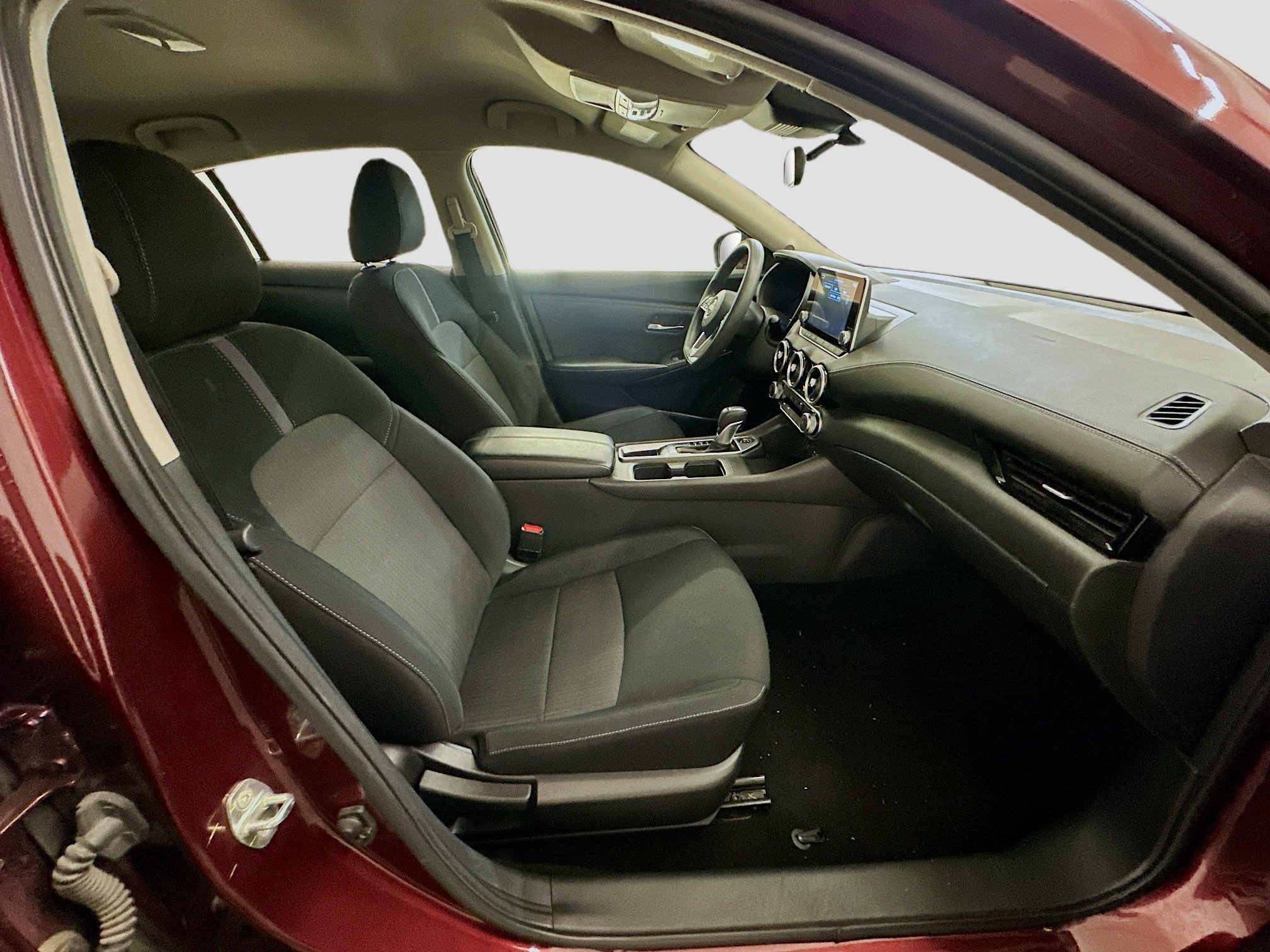 Used 2024 Nissan Sentra SV FWD image 31
