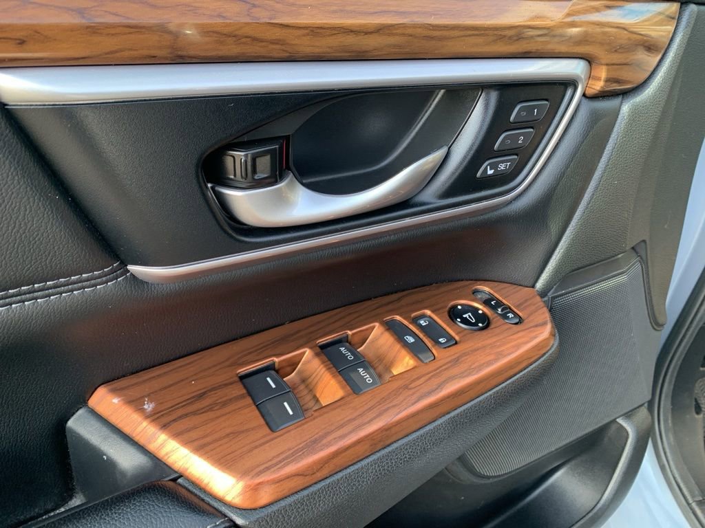 Used 2020 Honda CR-V Touring image 22